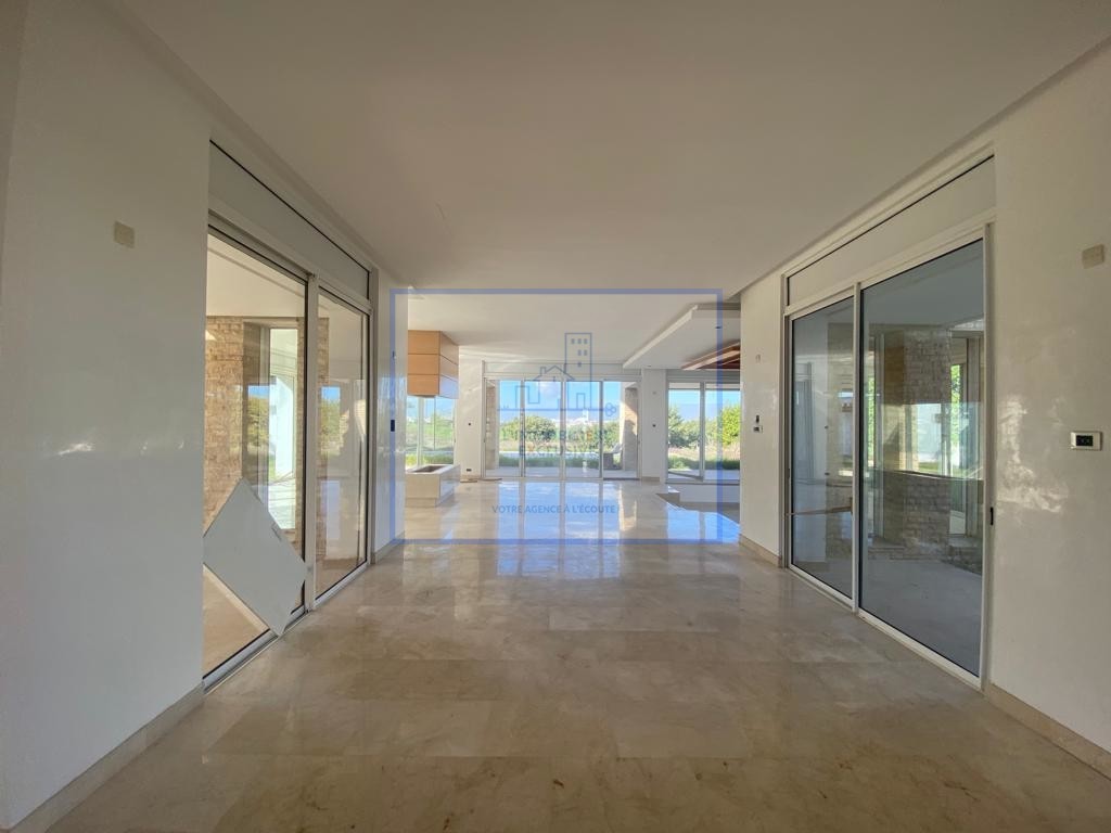 BOUSKOURA FRONT GOLF-LOCATION-VILLA-JARDIN-PISCINE