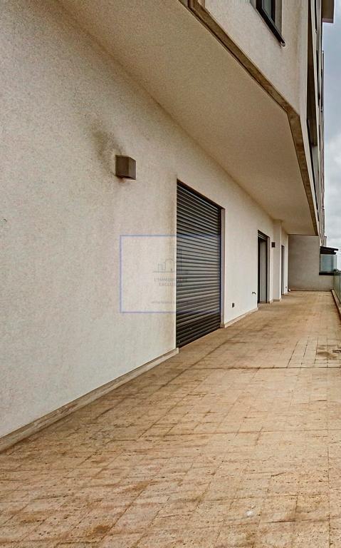 CFC-LOCATION-APPARTEMENT-MEUBLE-TERRASSE. — 2
