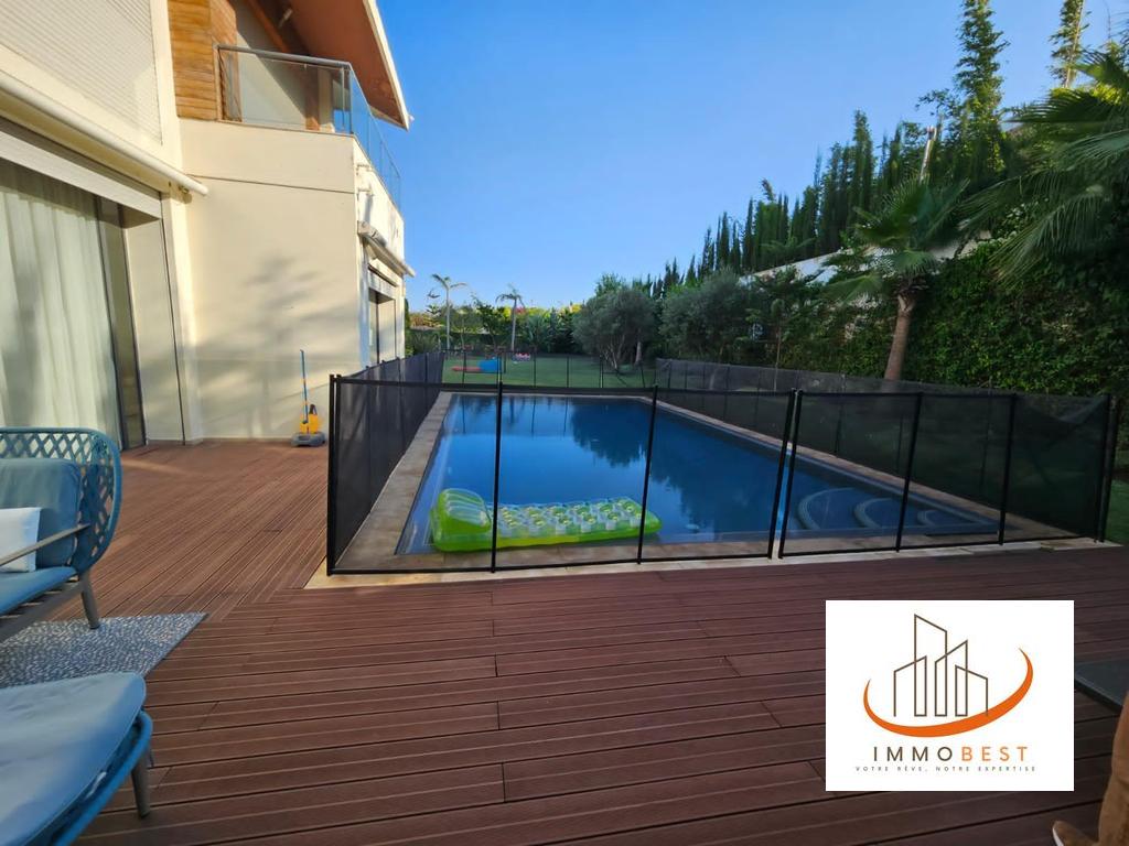 BousKoura, jolie villa à vendre,  4 SUITES — 2