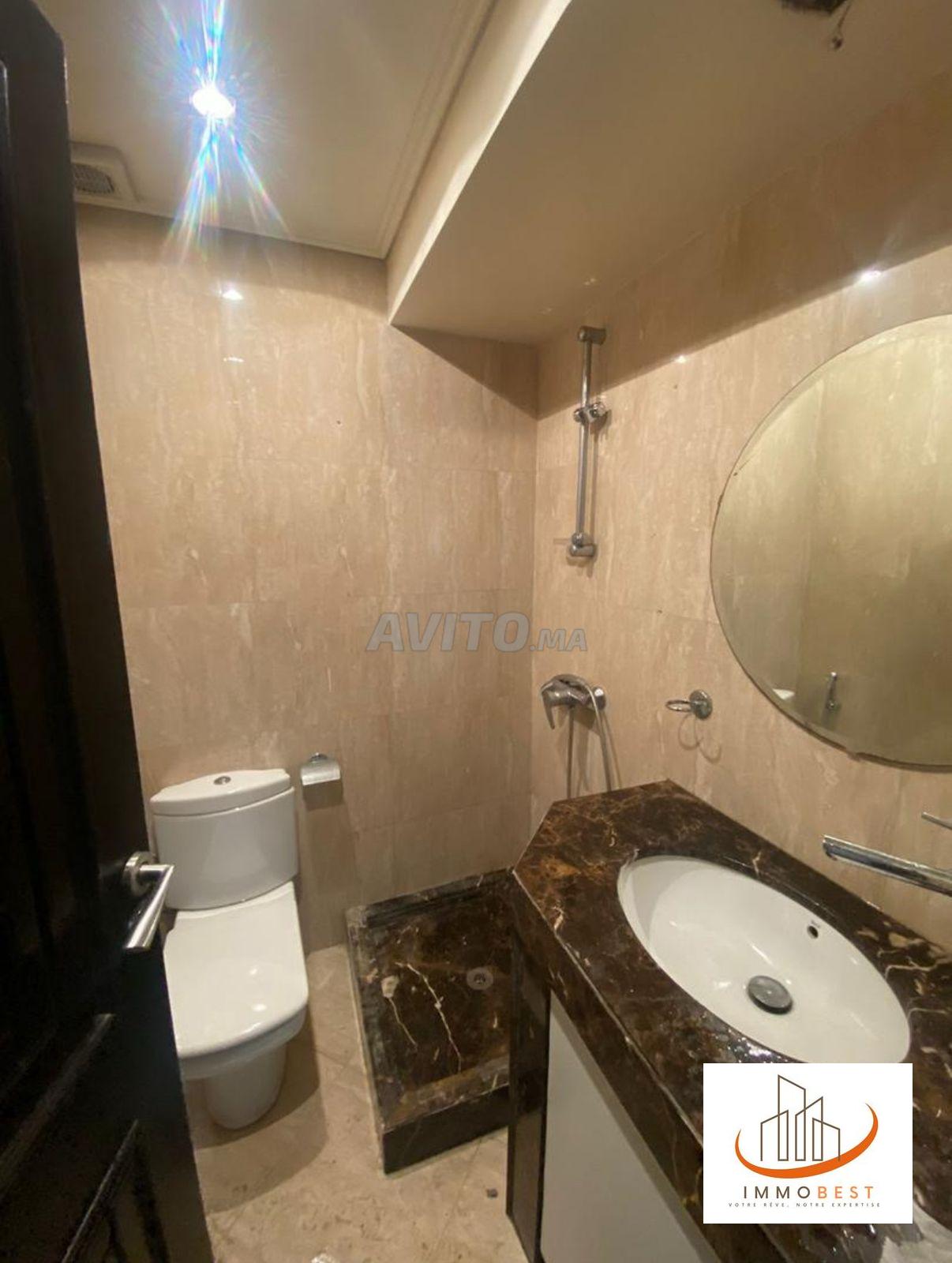 Quartier des hôpitaux, Joli appartement en location 3 CH — 5