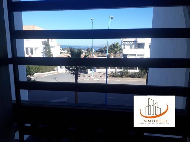 Dar bouazza, Bel appartement a louer semi meublé, — 2