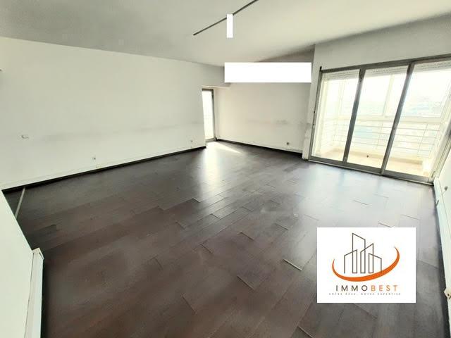 Centre-ville,ancien bureau à vendre,124m²à rénover — 2