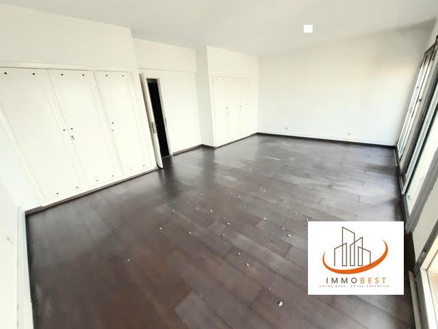 Centre-ville,ancien bureau à vendre,124m²à rénover — 5