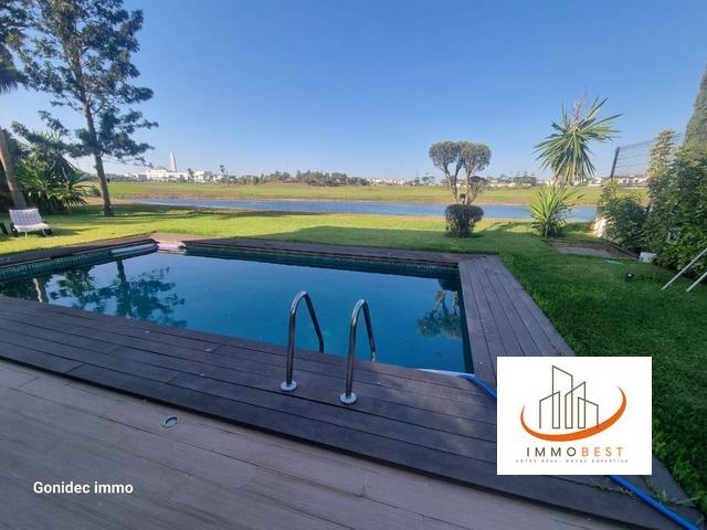 Bouskoura , Vente d’une jolie villa isolée 4SUITES — 2