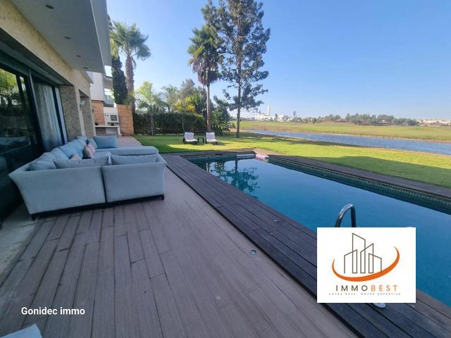Bouskoura , Vente d’une jolie villa isolée 4SUITES