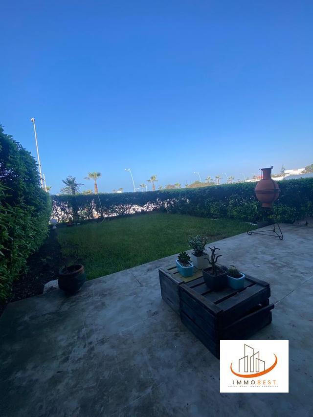 Tamaris, appartement avec jardin privatif en vente dans résidence front mer, 2 CH — 2