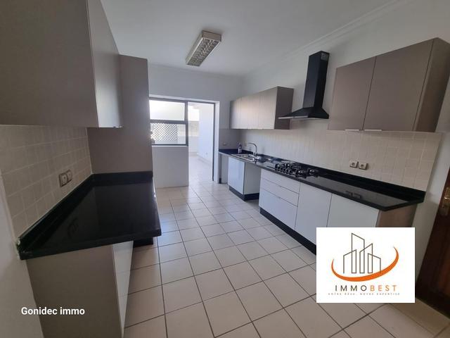 Ain Harrouda, Racine, rond point des ports, vente appartement super 225 m² — 6
