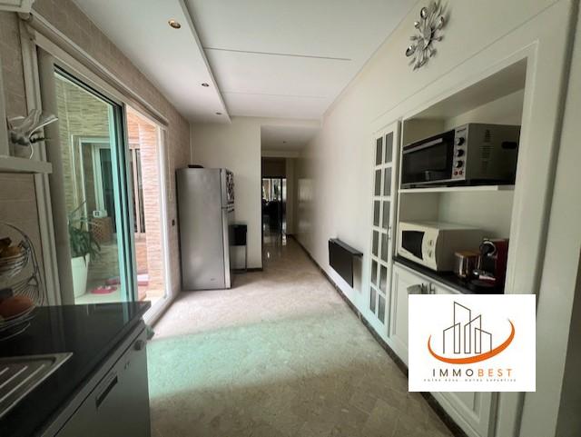 Bd Abdelmoumen, bel appartement en vente 3 CH — 2