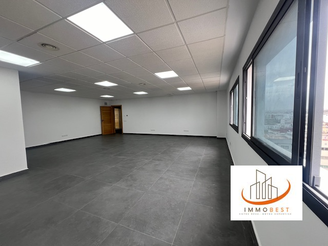 Abdelmoumen, Bureau en location 87 m², dans immeuble professionnel — 5