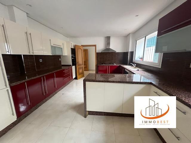 Dar bouazza, Superbe villa en vente, dans une résidence prestigieuse 5 CH — 4