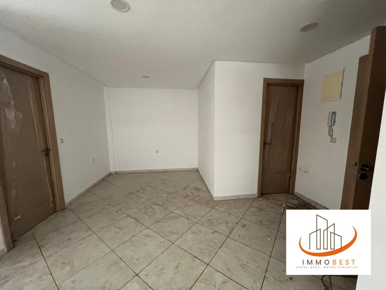 Dar bouazza, location d’un plateau de bureau situé au 1er étage 113 m² — 2