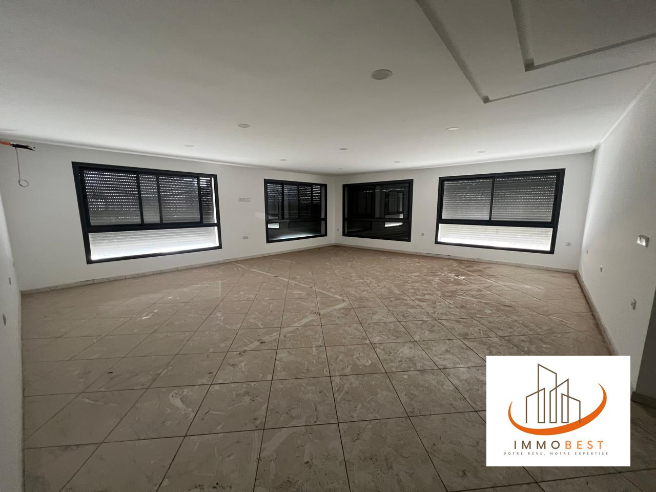 Dar bouazza, location d’un plateau de bureau situé au 1er étage 113 m²