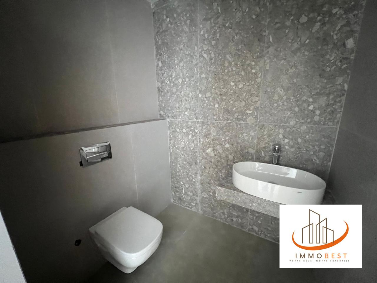 Quartier Yaakoub El Mansour, Bureau neuf en location 97 m² — 4