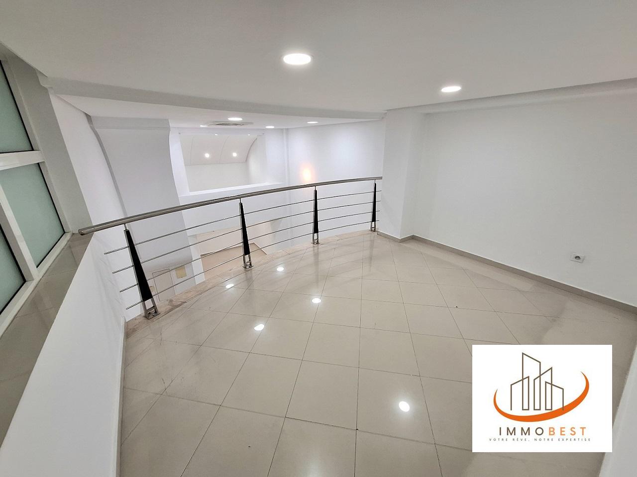 GAUTHIER, beau bureau à vendre, 300 m² — 5