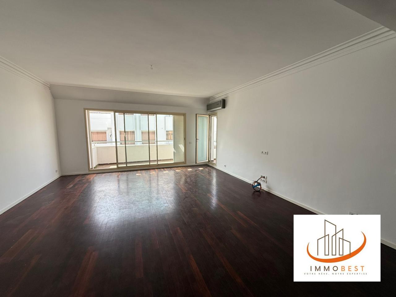 À Vendre – Appartement d’Exception à Racine, Triangle d’Or 2 CH — 2