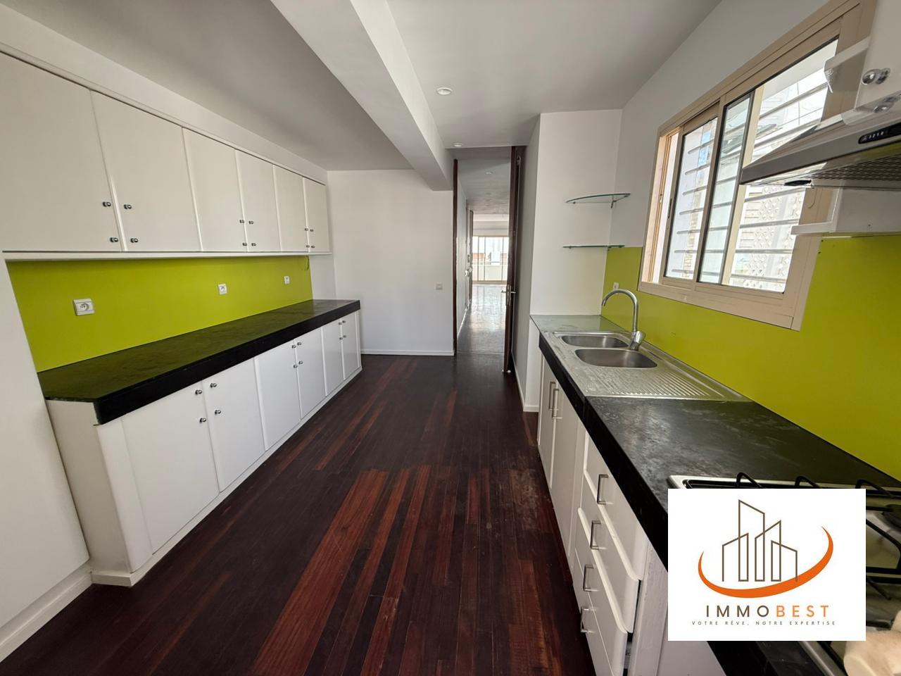 À Vendre – Appartement d’Exception à Racine, Triangle d’Or 2 CH — 4