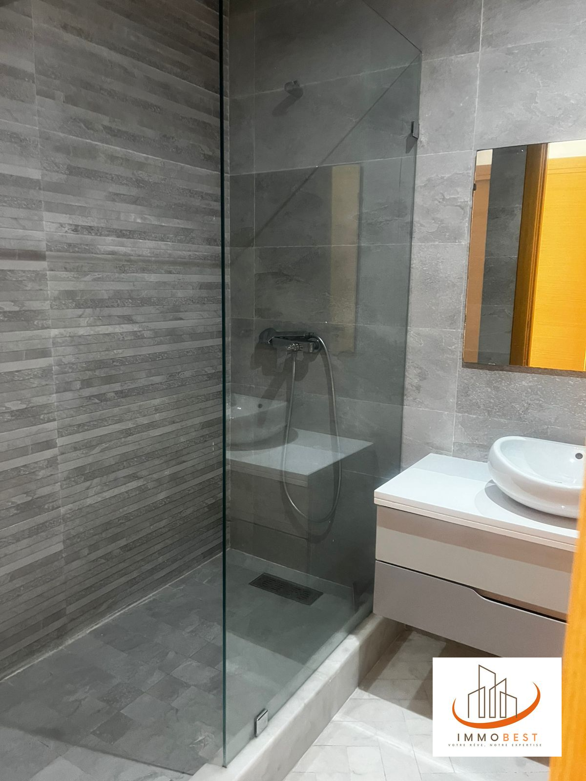 Palmier, Appartement en location vide, 3 CH — 2