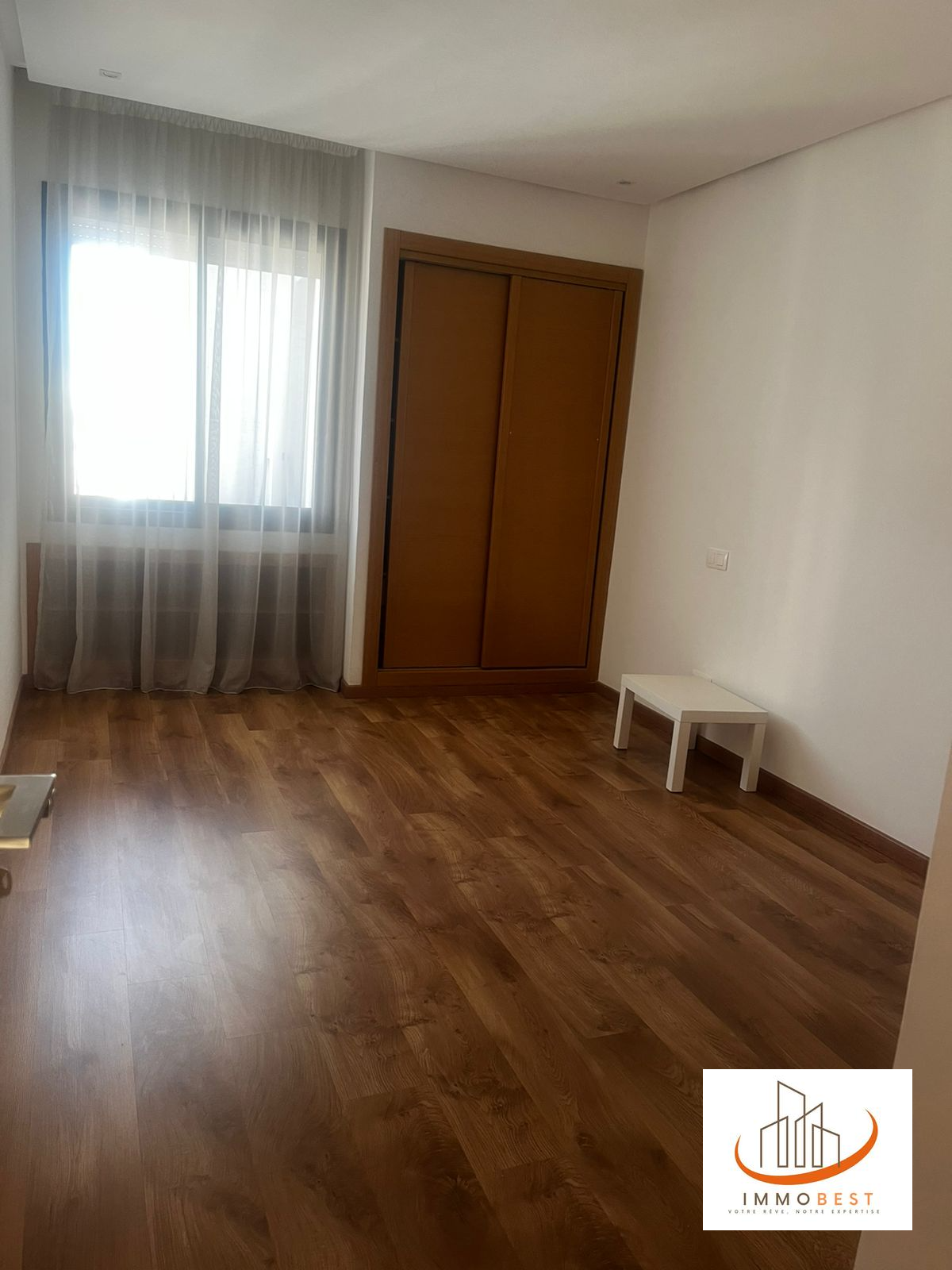 Palmier, Appartement en location vide, 3 CH — 4