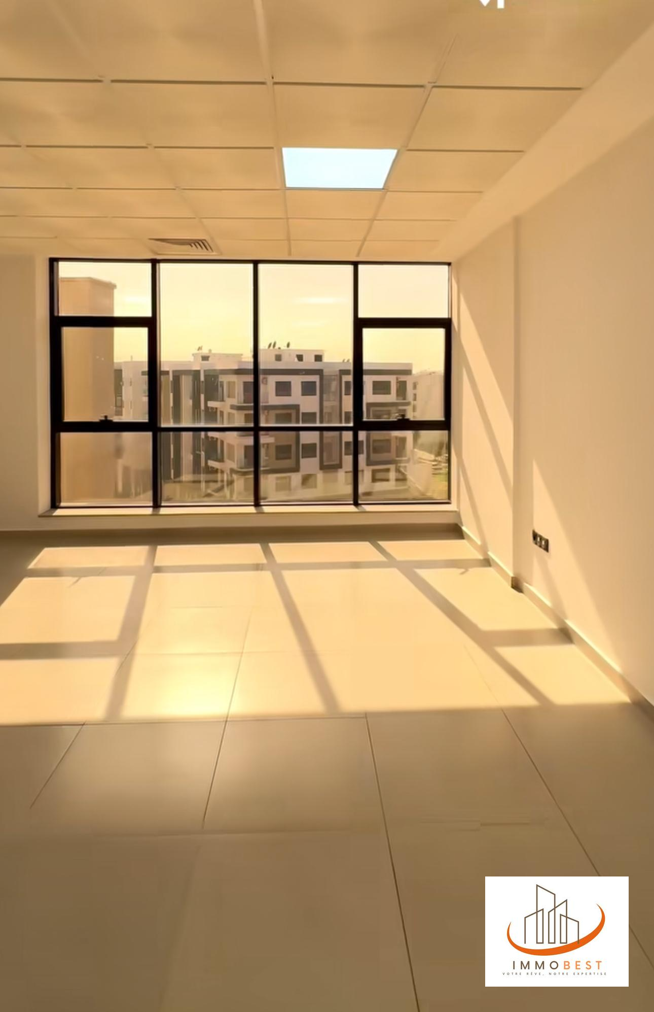 Californie, Plateau de bureau aménagé en location 52 m² — 2