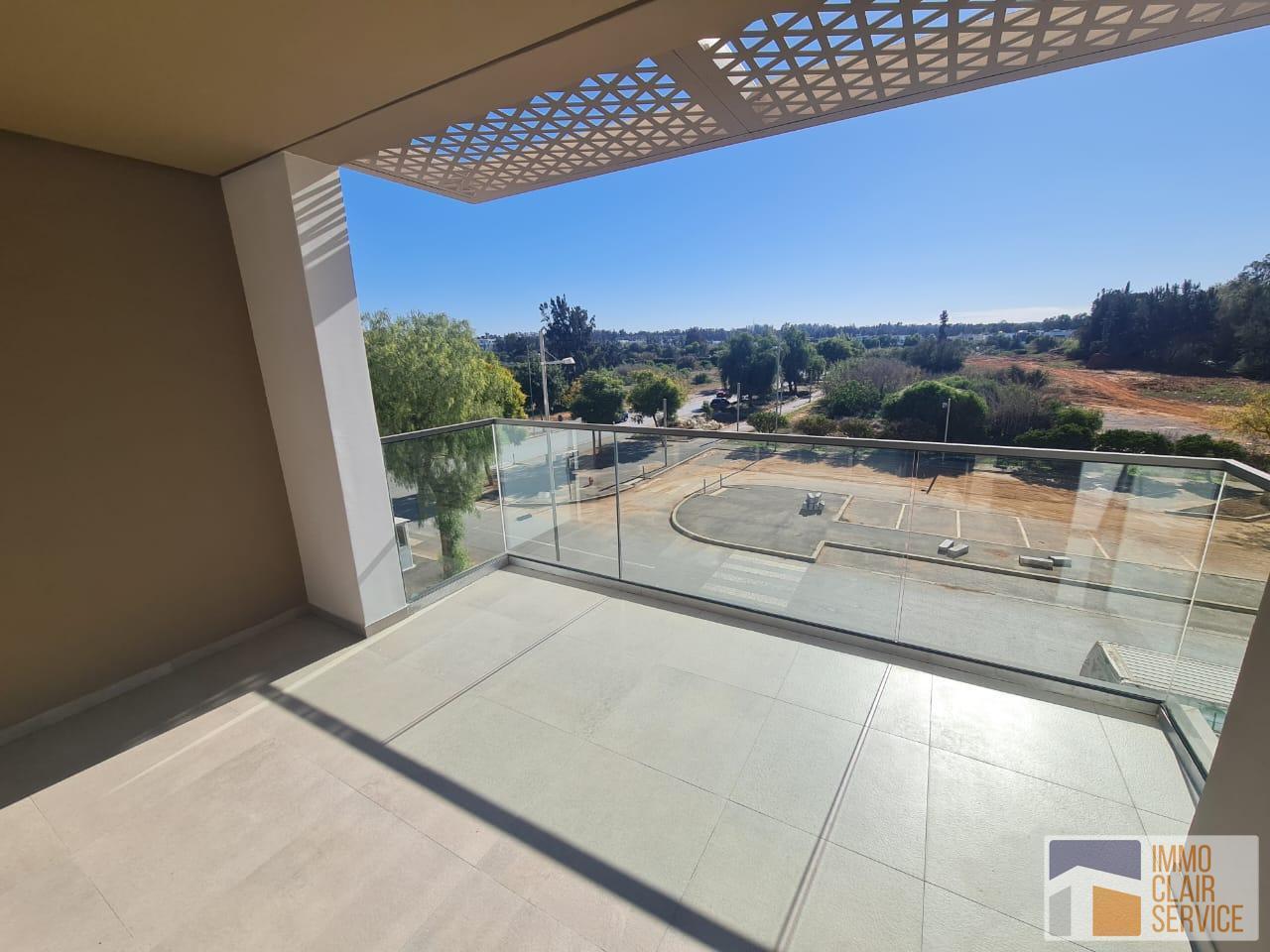 Appartement lumineux sans vis à vi,de haut Standing en location - Souissi Orangeraies