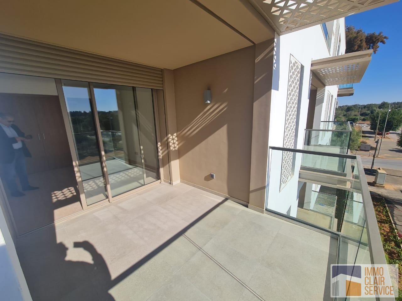 Appartement lumineux sans vis à vi,de haut Standing en location - Souissi Orangeraies