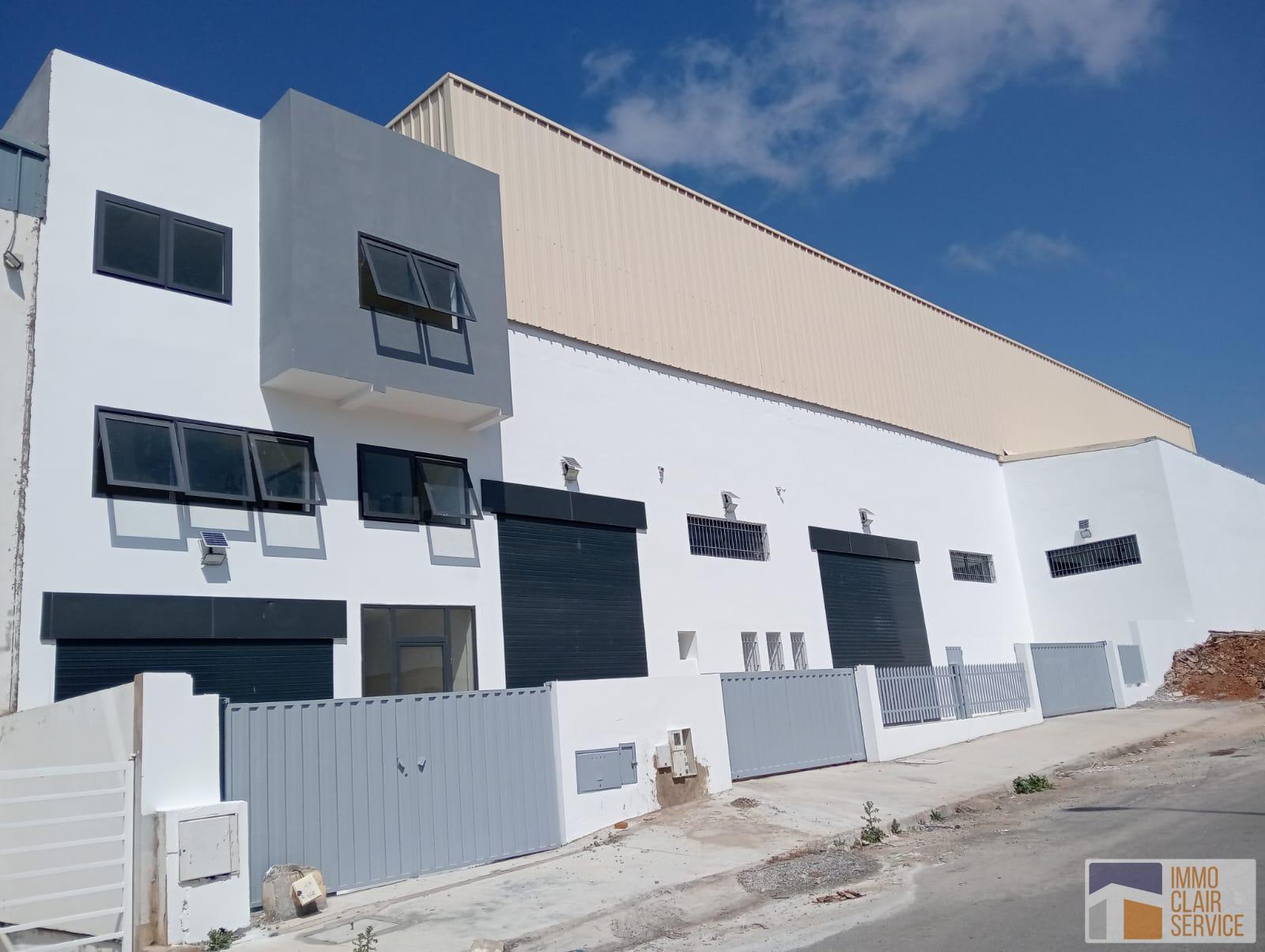 Dépôt bien situé en location à Ain Atiq