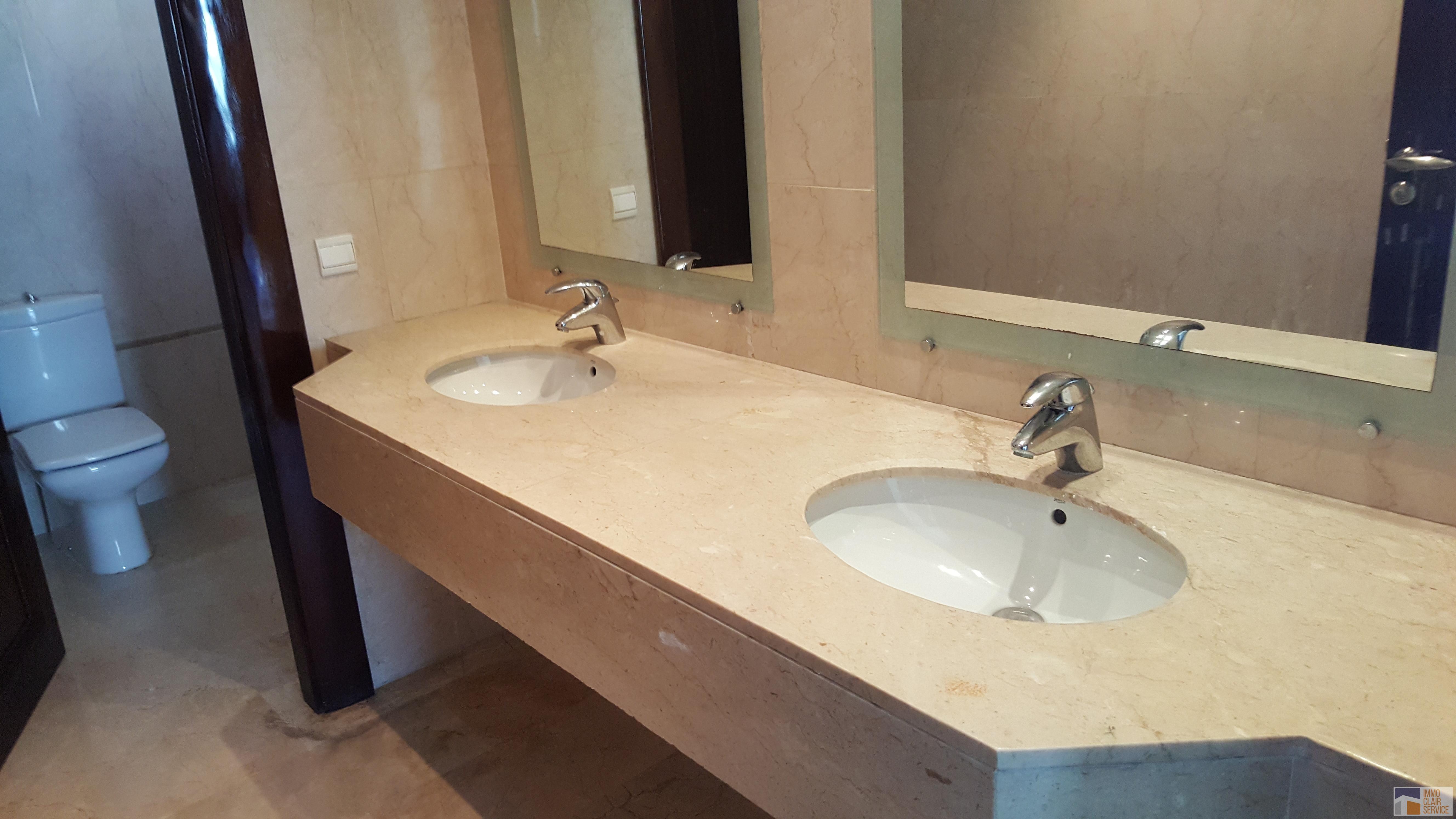 Appartement 220 m² à Agdal — 8