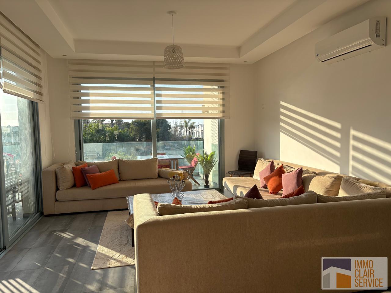 Location saisonnière d'un appartement meublé (front mer) — 4