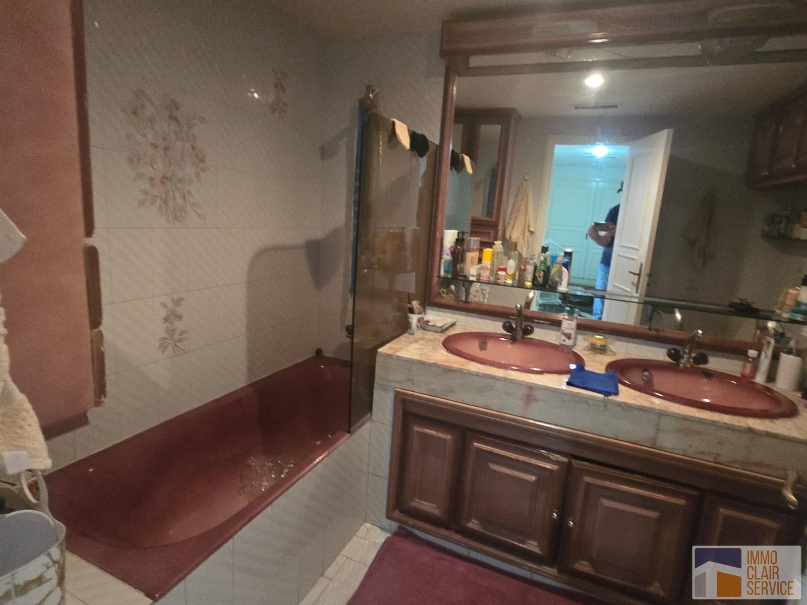 Appartement bien situé à vendre — 4