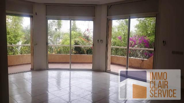 Villa en location à Hay Riad — 3