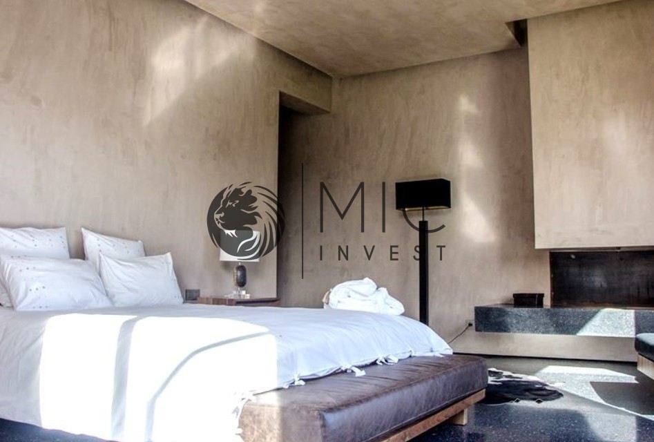 SUBLIME VILLA MEUBLÉE DE 450 M² SUR 3.000 M² DE PARC AVEC PISCINE — 2