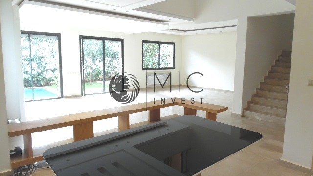 TRÉS BELLE VILLA DE 540 M² EN RÉSIDENCE FERMÉE — 3