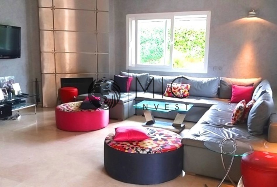 RARE VILLA DANS LA PLUS BELLE ET RÉPUTÉE RÉSIDENCE DE CASABLANCA