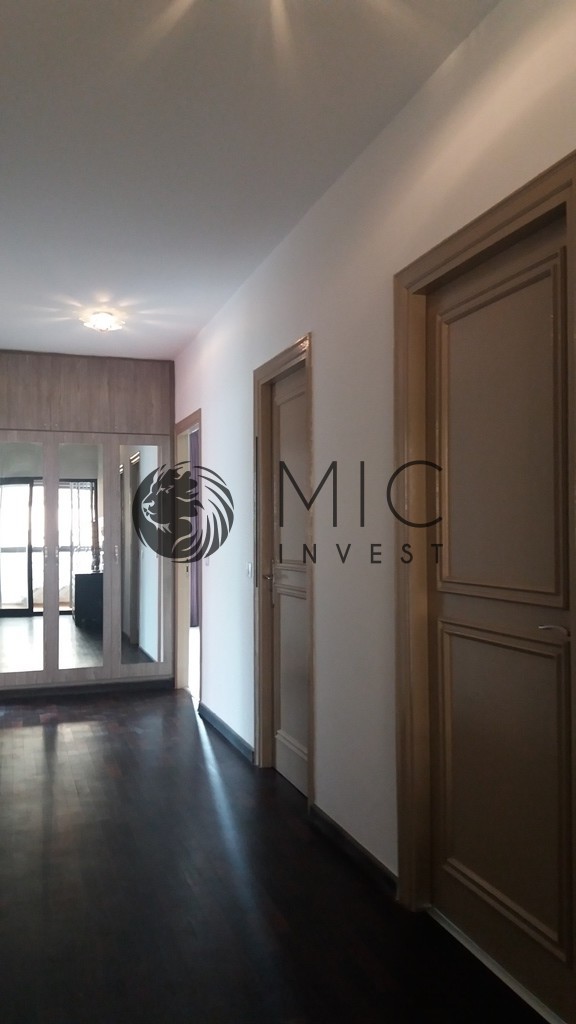 Bureau 300 m² à Ain Diab — 7