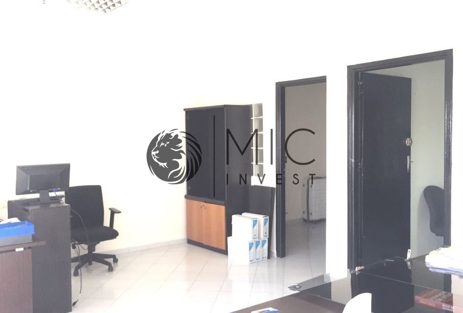 Bureau 115 m² à Abdelmoumen — 8