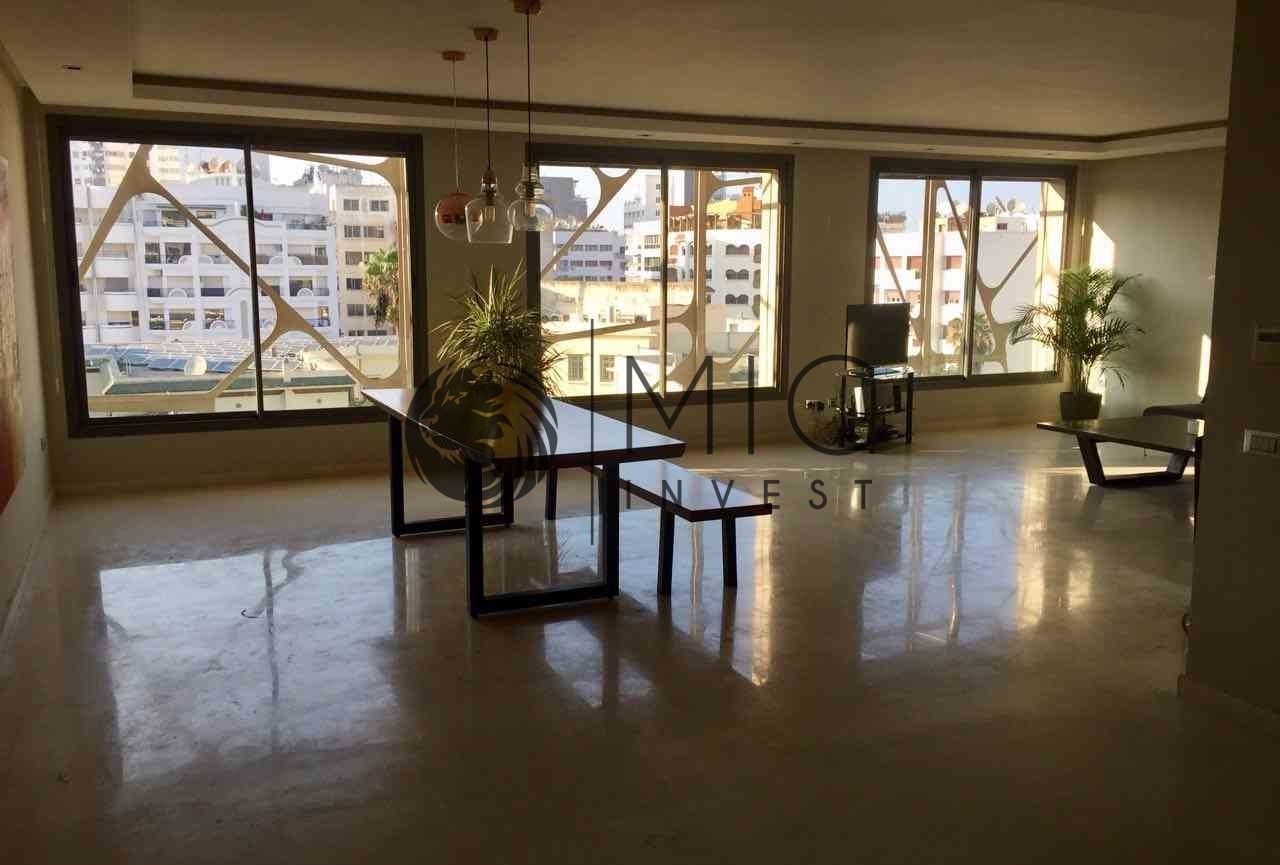 SUPERBE APPARTEMENT VIDE DE PRESTIGE DE 248 M² TOP SITUÉ