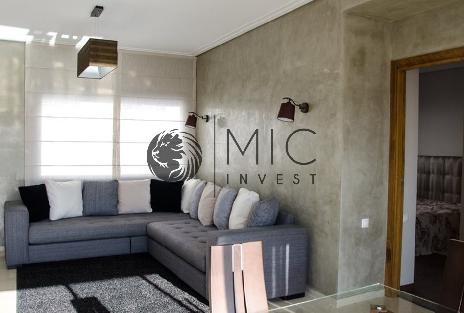 EXCEPTIONNEL STUDIO MEUBLÉ DE 66 M² AVEC TERRASSE PLEIN SUD DE 36 M² — 2
