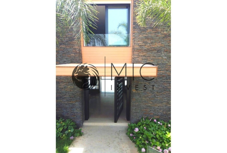 Villa 700 m² f Souissi — 8