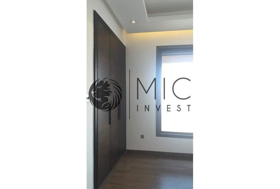 SUPERBE APPARTEMENT DE PRESTIGE IDÉALEMENT SITUÉ — 2