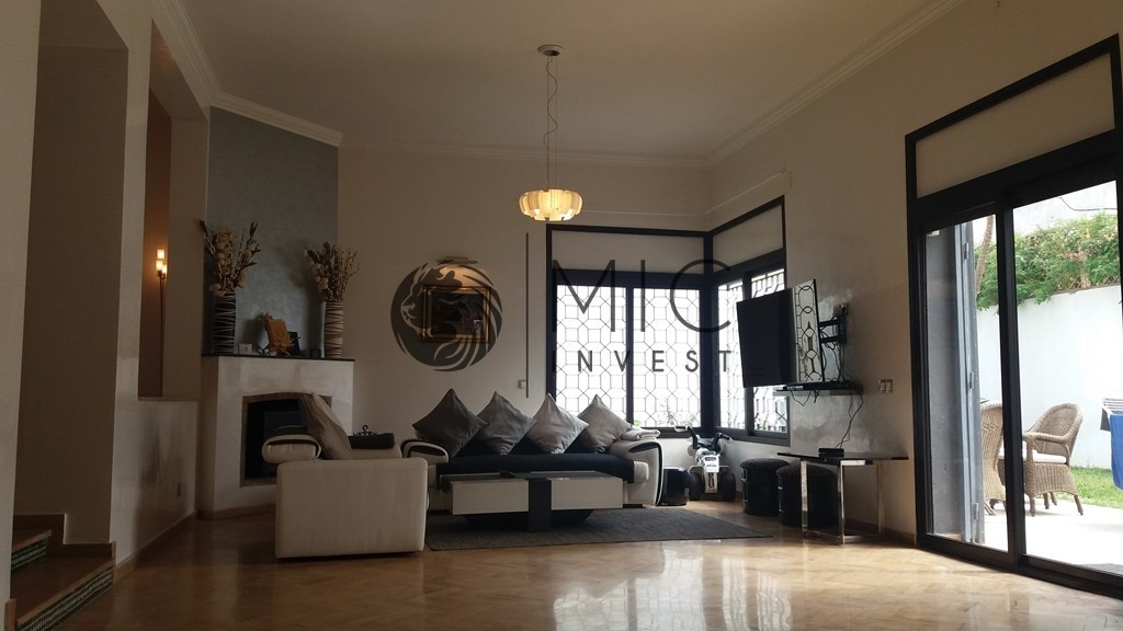 RARE VILLA DE 300 M² POUR BUREAUX TOP PLACÉE — 2