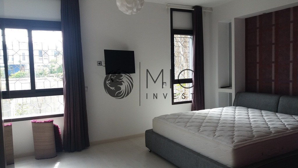 Bureau 300 m² à Ain Diab — 8