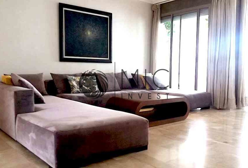 SUPERBE MEUBLÉ DE 160 M² EN DERNIER ÉTAGE AVEC TERRASSE — 3