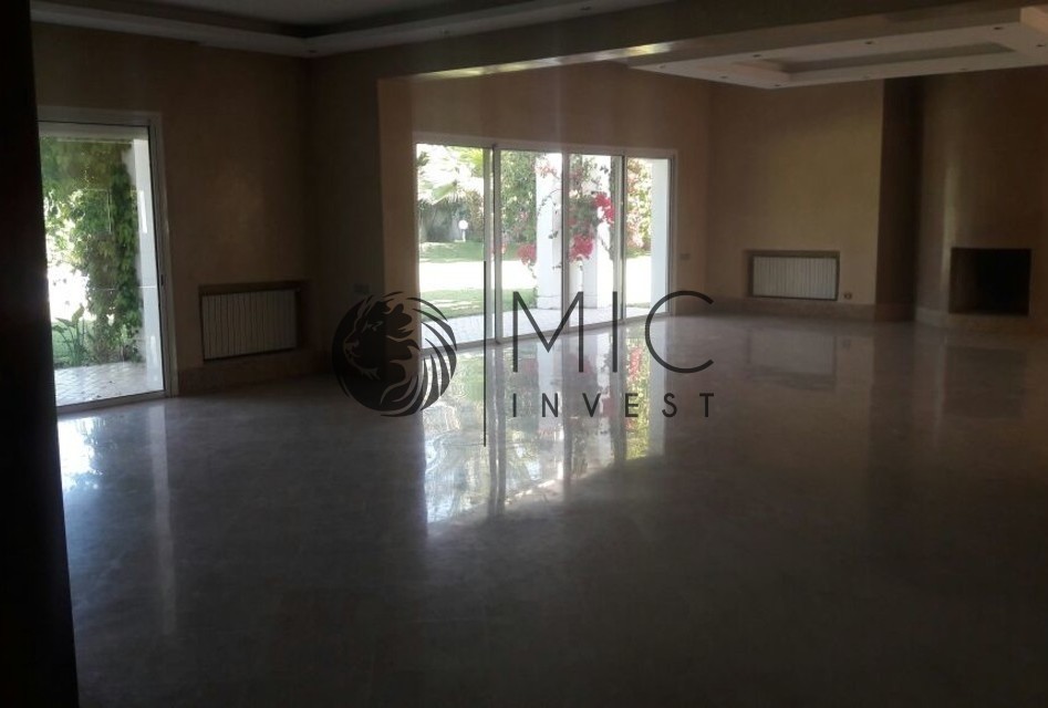 SUPERBE VILLA DE PRESTIGE DE 800 M² HABITABLES SUR 1.800 M² DE PARC AVEC PISCINE — 6