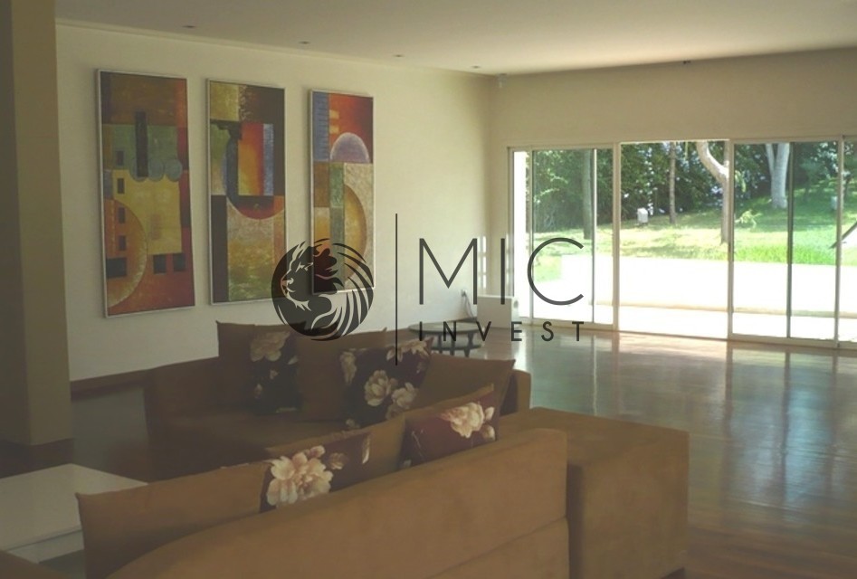 VILLA PRESTIGE SEMI MEUBLÉE DE 700 M² SUR 2800 M² DE PARC AVEC PISCINE — 5
