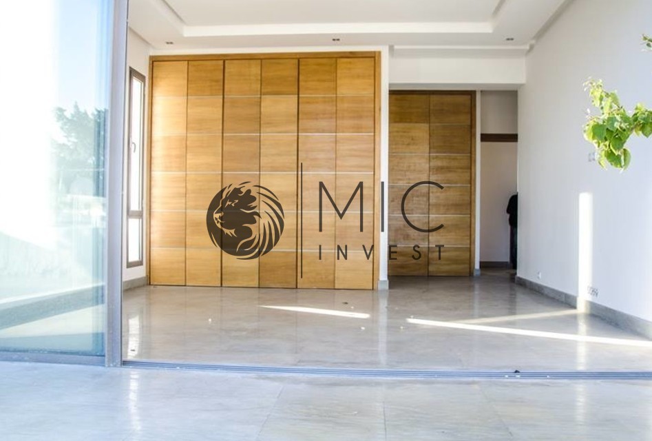 Villa 720 m² f Oasis — 9