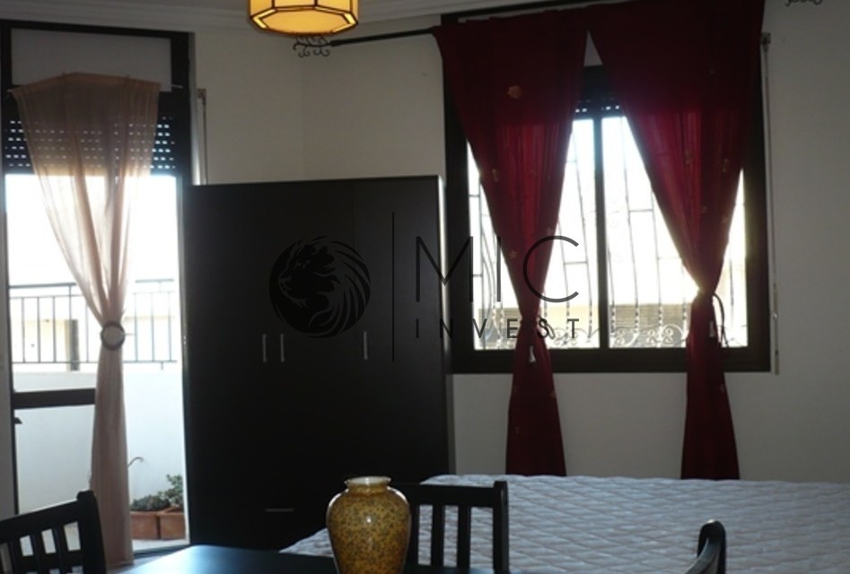 BEL APPARTEMENT MEUBLÉ DE 105 M² IDÉALEMENT SITUÉ — 3