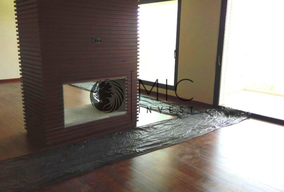 EXCEPTIONELLLE VILLA NEUVE DE 1.700 M² SUR 4.000 M² — 3