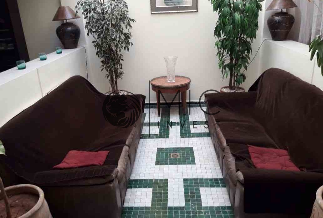 RARE VILLA EN RÉSIDENCE FERMÉE EN PLEIN CENTRE — 3