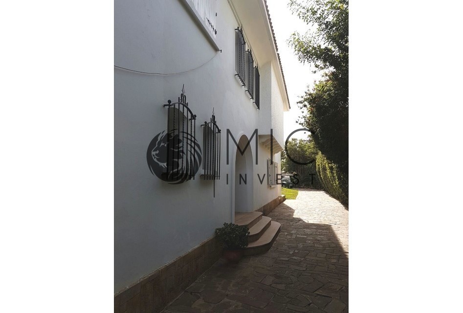 VILLA D'EXCEPTION DE 650 M² SUR 1800 M² DE TERRAIN — 4