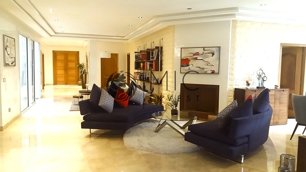 SUBLIME VILLA D'ARCHITECTE MEUBLÉE DE 750 M²